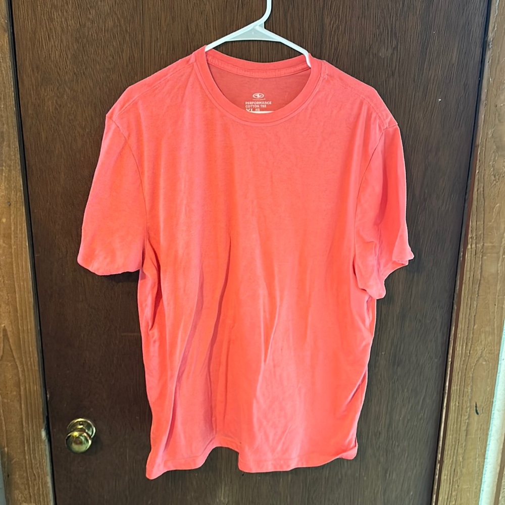 Orange tee